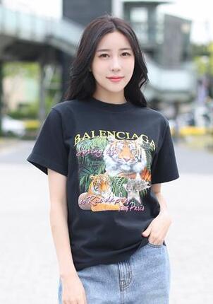 발렌시아가 정글 타이거 프린팅 로고 여성 티셔츠 670943 TLVH2(BK)